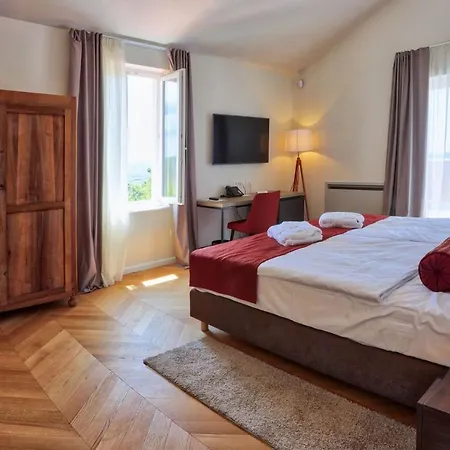 Luxury Rainis Hill Top With Pool In Groznjan Oprtalj
