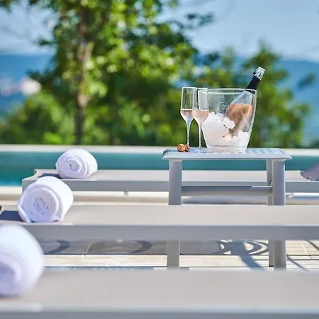 Villa Luxury Rainis Hill Top With Pool In Groznjan
